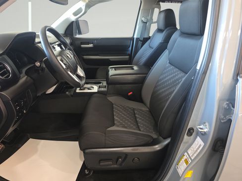 Used 2021 Toyota Tundra SR5 AWD/4WD image 12