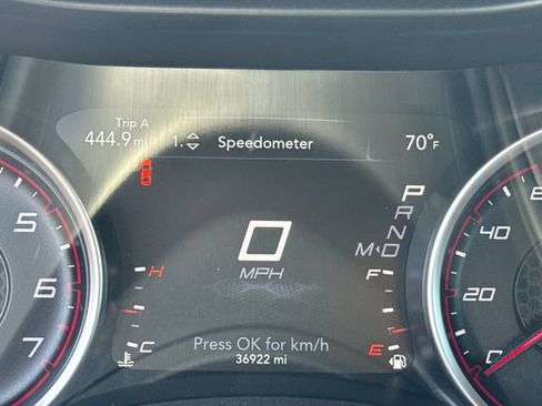 Used 2022 Dodge Charger SXT RWD image 18