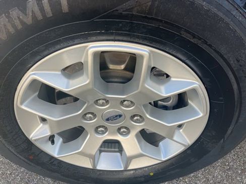 Used 2023 Ford F150 XLT image 9