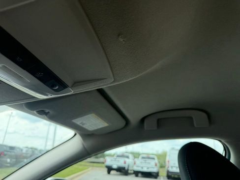 Used 2025 Nissan Sentra S image 21