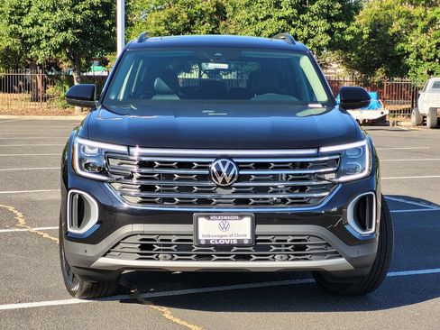 New 2026 Volkswagen Atlas SE AWD/4WD image 2