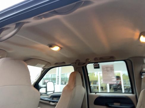 Used 2006 Ford F250 XLT image 20