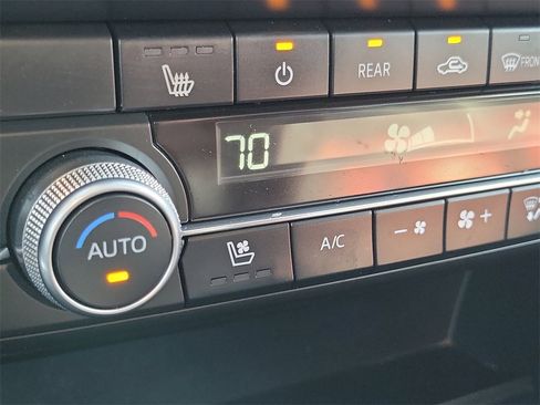 Used 2022 MAZDA CX-9 Touring Plus image 35