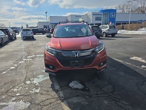 Used 2020 Honda HR-V Sport image 2
