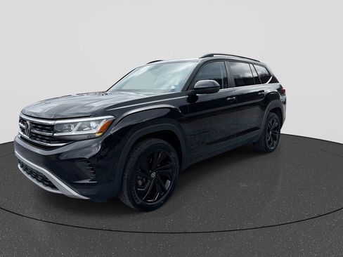 Used 2023 Volkswagen Atlas SE w/ Panoramic Sunroof Package image 10