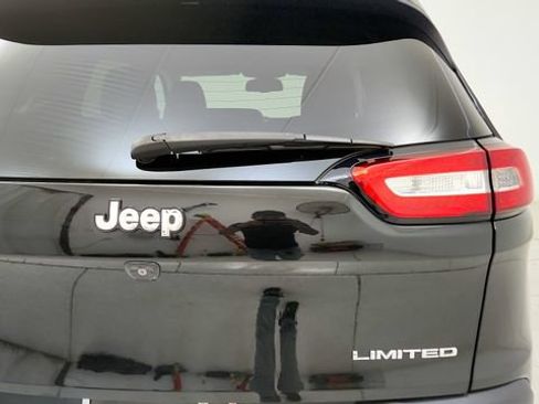 Used 2015 Jeep Cherokee Limited w/ Trailer Tow Group FWD image 26