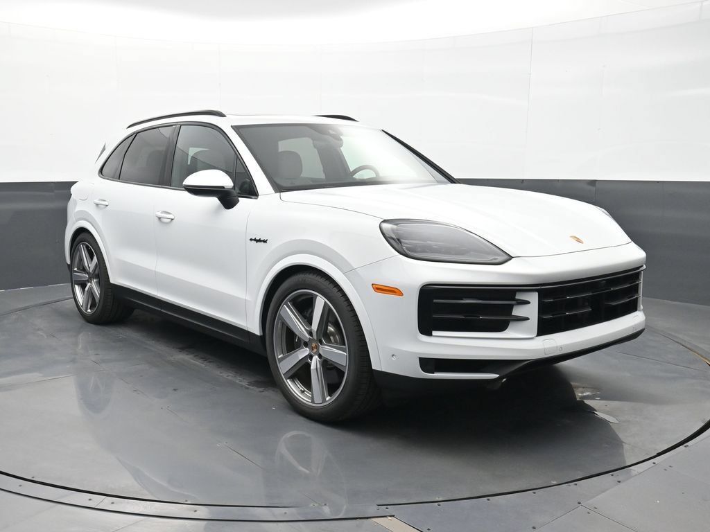 Certified 2025 Porsche Cayenne E-Hybrid AWD/4WD image 25