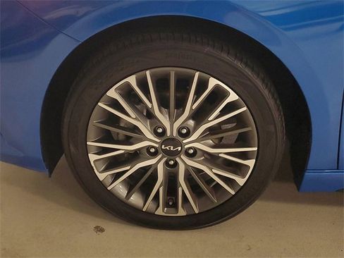 Used 2023 Kia Forte GT-Line w/ GT-Line Premium Package image 8