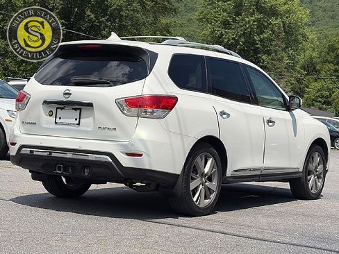 Used 2014 Nissan Pathfinder Platinum w/ Platinum Premium Package FWD image 6