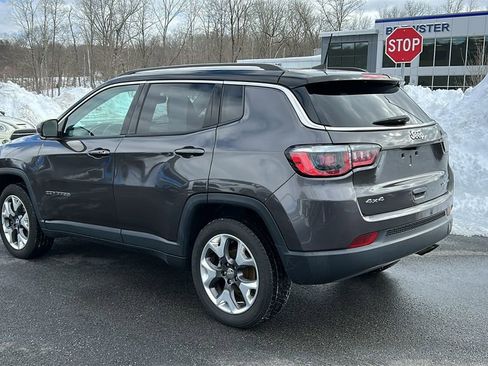 Used 2019 Jeep Compass Limited image 9