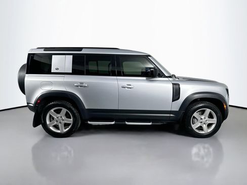 Certified 2022 Land Rover Defender 110 SE image 4