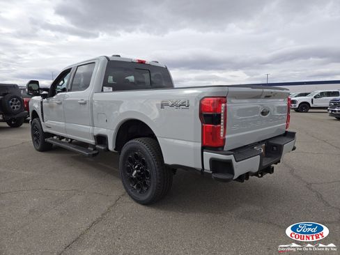 New 2026 Ford F250 XLT w/ XLT Premium Package image 3
