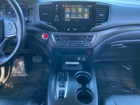 Used 2023 Honda Passport TrailSport image 11