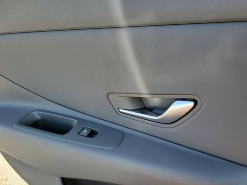 New 2026 Hyundai Elantra Sport FWD image 21