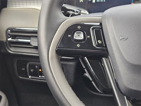 New 2026 Lincoln Corsair Premiere image 26