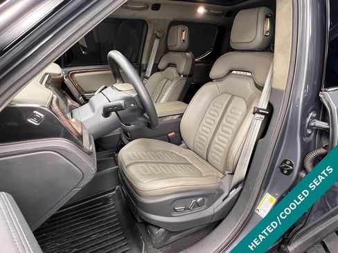 Used 2023 Rivian R1T Adventure image 3