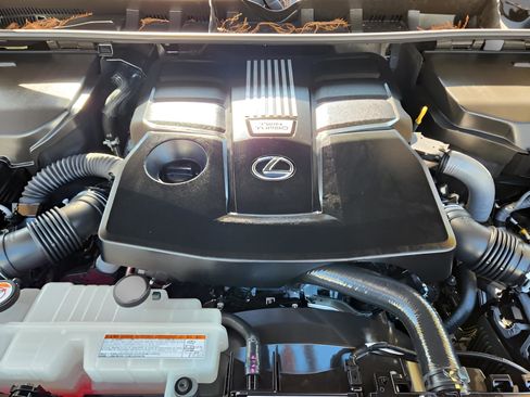 Used 2024 Lexus LX 600 4WD w/ Appearance Package image 91