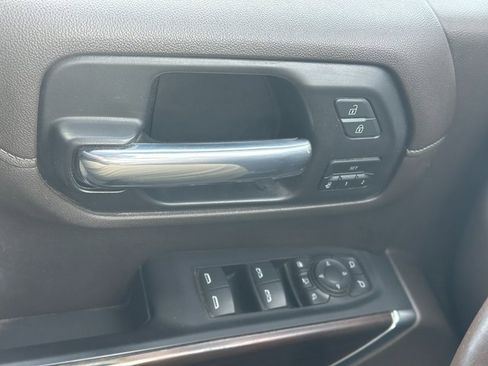 Used 2022 GMC Sierra 2500 SLT w/ SLT Convenience Package image 38