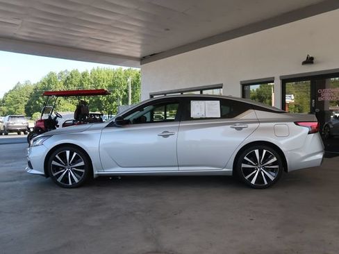 Used 2020 Nissan Altima 2.5 SR FWD image 4