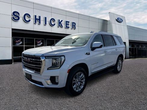 Used 2021 GMC Yukon SLT w/ SLT Luxury Plus Package image 3