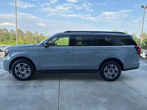 Used 2025 Ford Expedition Max Active RWD image 4