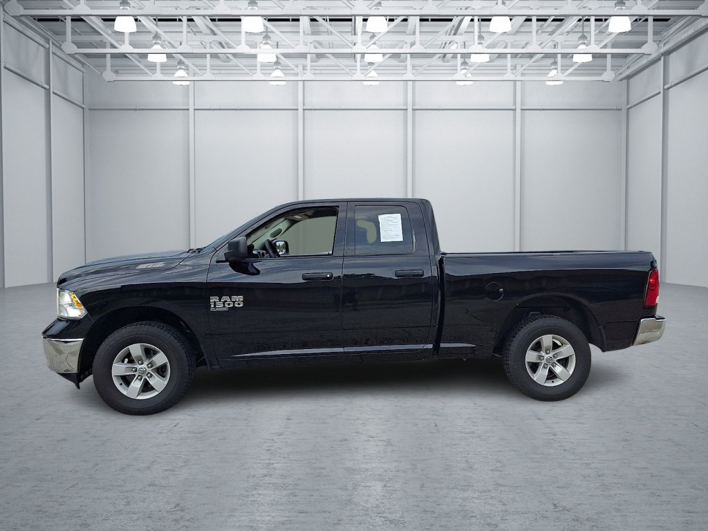 Used 2024 RAM 1500 Classic SLT AWD/4WD image 2