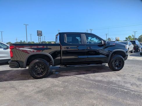 Used 2025 Chevrolet Silverado 1500 ZR2 w/ Technology Package AWD/4WD image 5