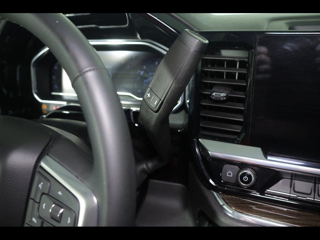 Used 2024 Chevrolet Silverado 1500 LT AWD/4WD image 30