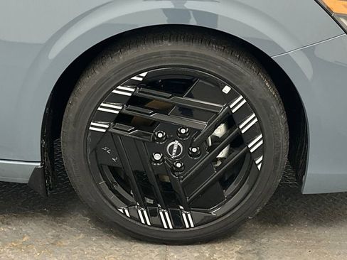 New 2026 Nissan Sentra SR w/ Floor Mat Package image 18