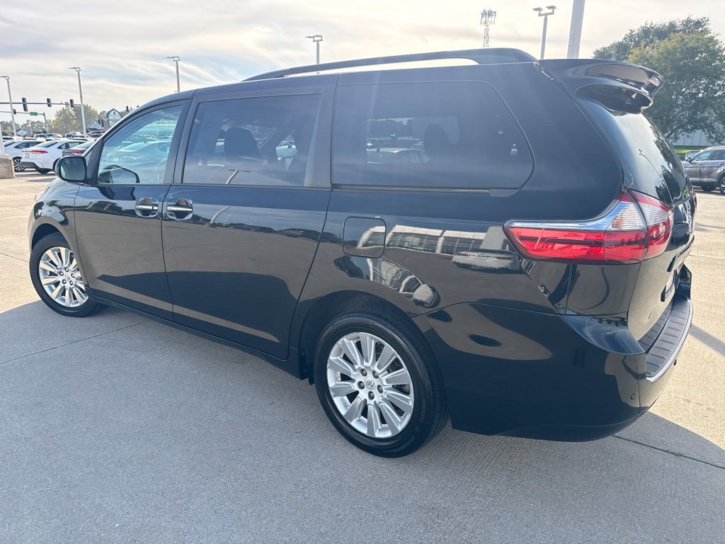 Used 2015 Toyota Sienna XLE w/ XLE Navigation Package AWD/4WD image 5