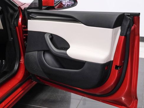 Used 2023 Tesla Model S Plaid image 47