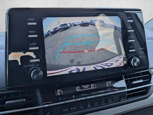 Used 2024 Toyota Sienna XLE image 14