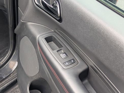 Used 2024 Dodge Durango GT image 40