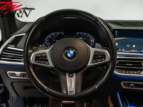 Used 2022 BMW X7 xDrive40i w/ M Sport Package image 29
