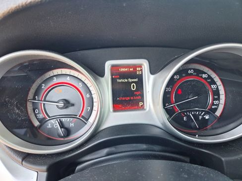 Used 2018 Dodge Journey SE w/ Connectivity Group FWD image 13