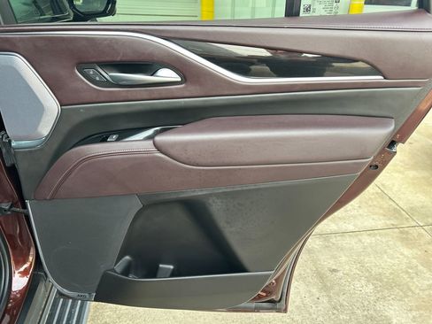 Used 2023 Cadillac Escalade Sport Platinum w/ LPO, ONYX Package image 59