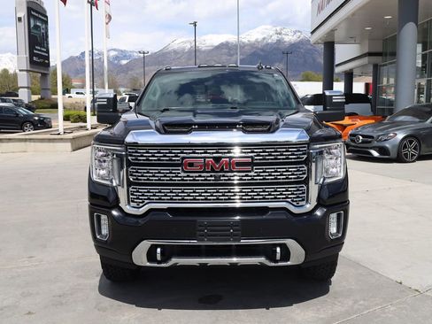 Used 2022 GMC Sierra 3500 Denali w/ Denali Ultimate Package AWD/4WD image 9