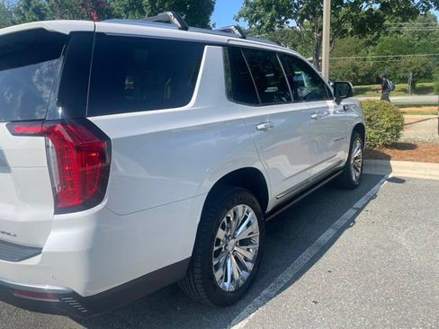 Used 2022 GMC Yukon Denali AWD/4WD image 4