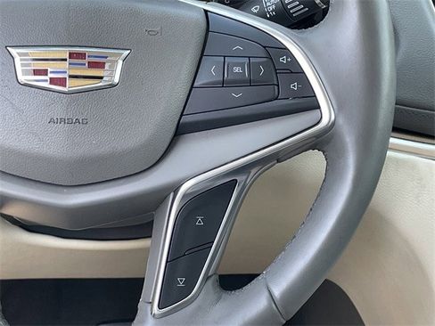 Used 2018 Cadillac XT5 Luxury w/ Driver Awareness Package image 14