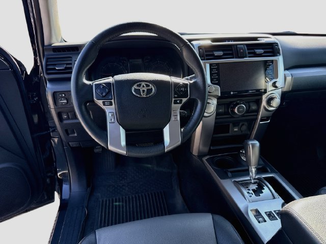 Used 2021 Toyota 4Runner SR5 Premium w/ Moonroof Package AWD/4WD image 24