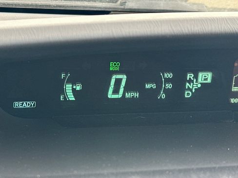 Used 2013 Toyota Prius Two image 39