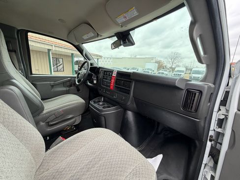 Used 2019 Chevrolet Express 2500 image 13