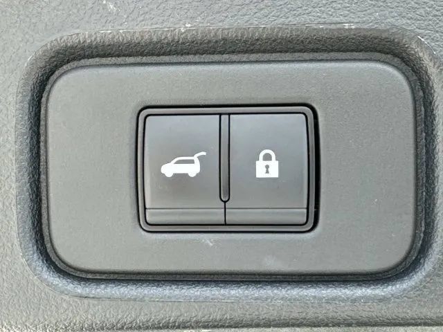 Certified 2025 Nissan Pathfinder SV AWD/4WD image 14