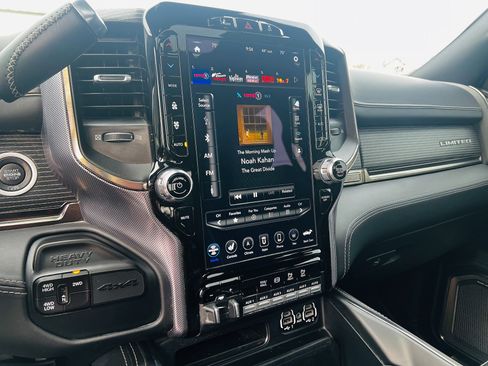 Used 2020 RAM 3500 Limited image 16