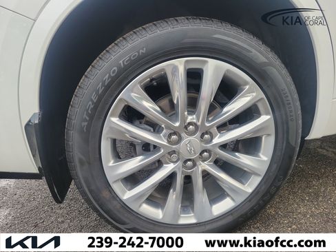 Used 2021 Cadillac XT6 Premium Luxury AWD/4WD image 9