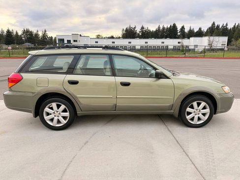 Used 2006 Subaru Outback 2.5i image 6
