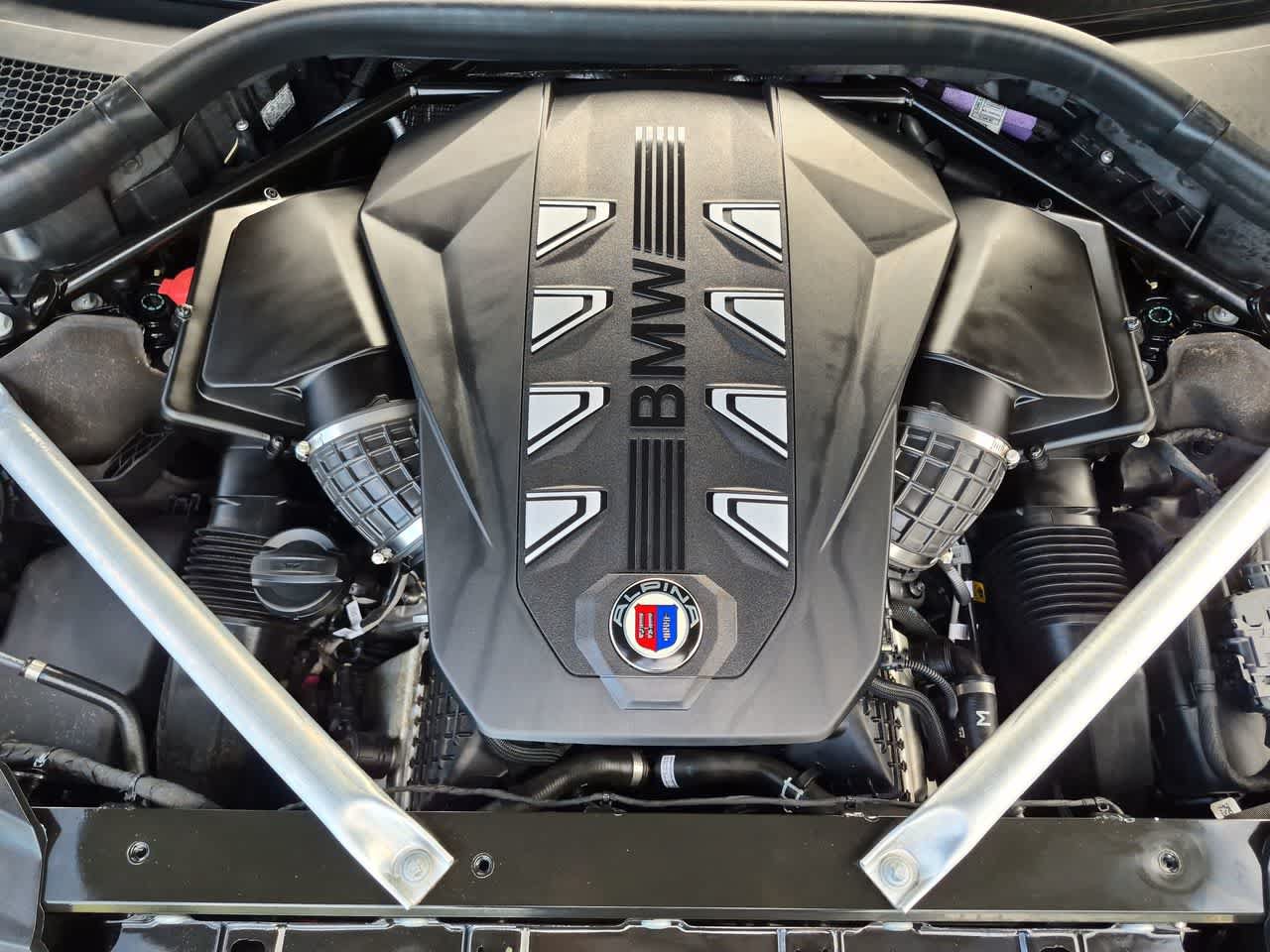Used 2024 BMW ALPINA XB7 AWD/4WD image 14