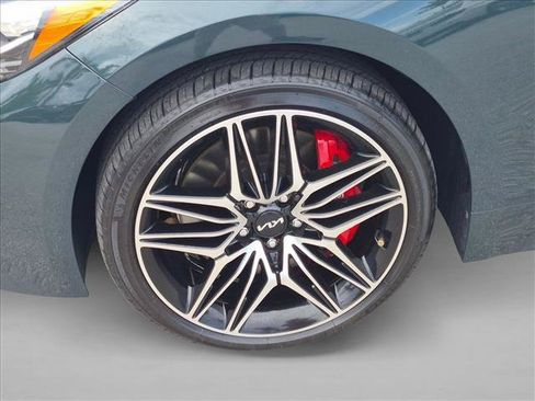 Used 2022 Kia Stinger GT2 image 25