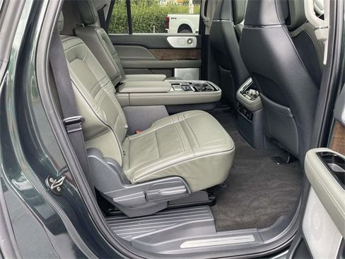 Used 2024 Lincoln Navigator L Black Label image 28