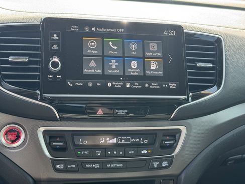 Certified 2025 Honda Ridgeline RTL image 30
